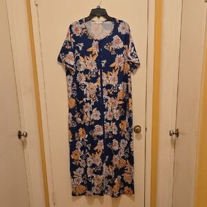 Elegant Floral Navy Women's Full Length Housecoat/ Dress with Pockets. NWT.